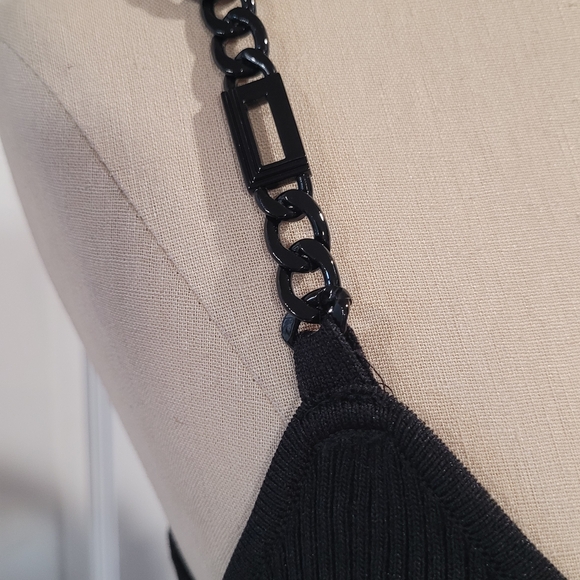 Karl Lagerfeld Elegant Black Knit Camisole - Picture 2 of 9